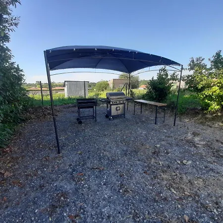 Feriehus Des Maries A 7mn Du Puy Du F0u Chambretaud