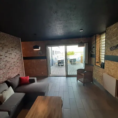 Des Maries A 7mn Du Puy Du F0u * Chambretaud