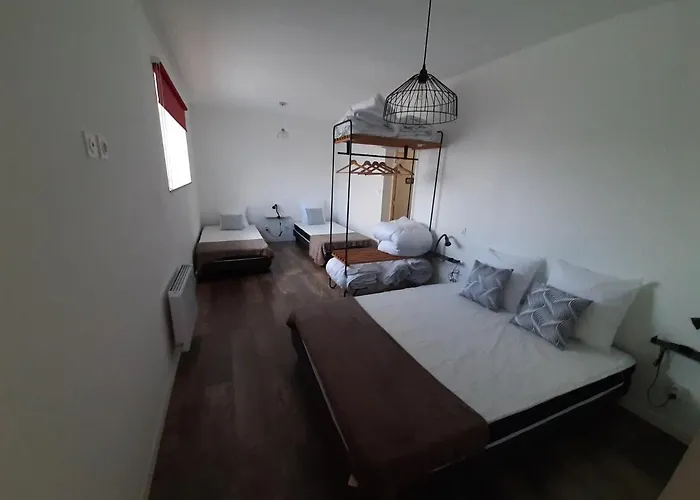 Des Maries A 7mn Du Puy Du F0u Дом отдыха Шамбрето