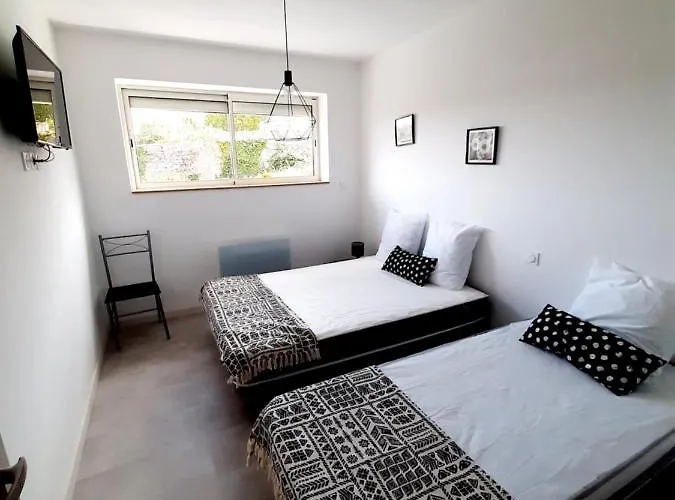 Des Maries A 7mn Du Puy Du F0u *