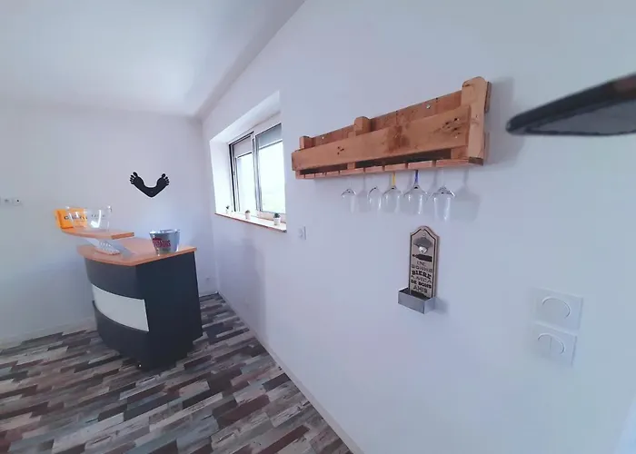 Дом отдыха Des Maries A 7mn Du Puy Du F0u