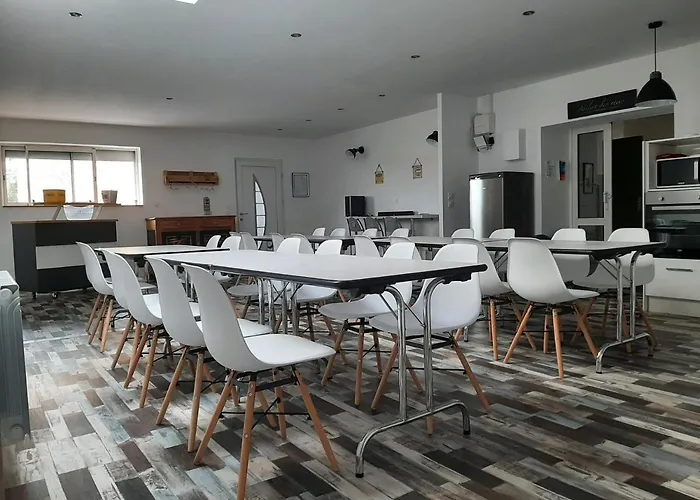 Дом отдыха Des Maries A 7mn Du Puy Du F0u Шамбрето